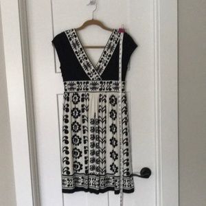 Black and white dress size 8